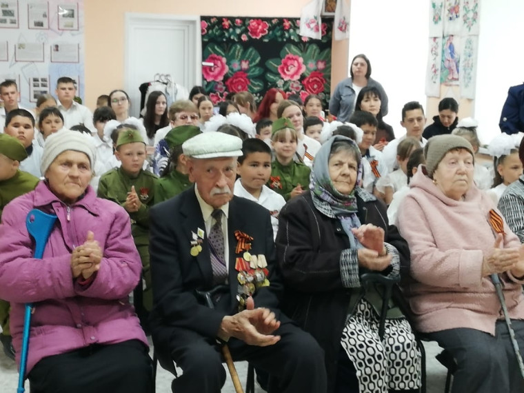Фестиваль патриотической песни!.